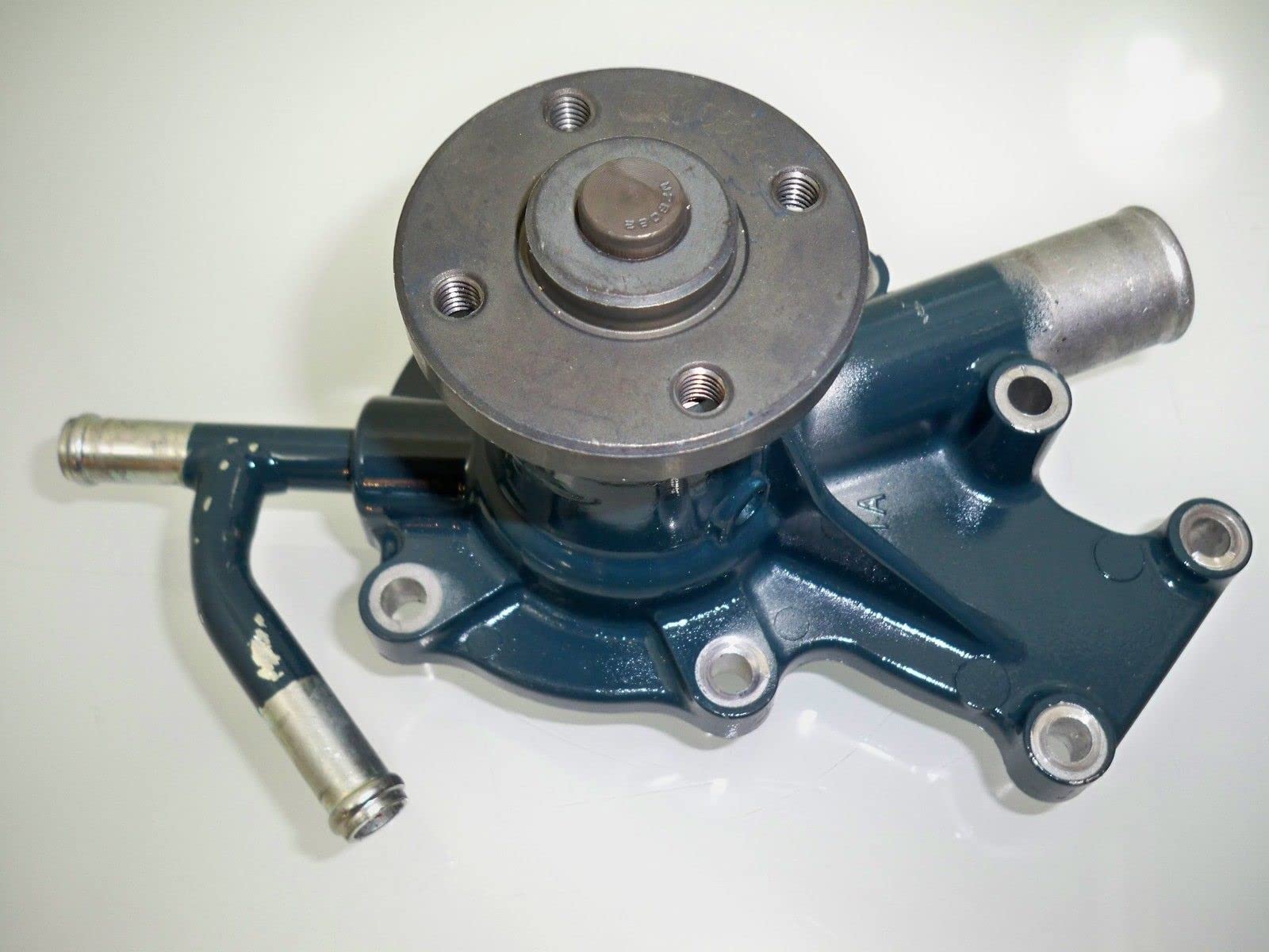 Kubota Pompa wodna Df972 DF752 WG752 WG972 EG561-73030 EG561-73034
