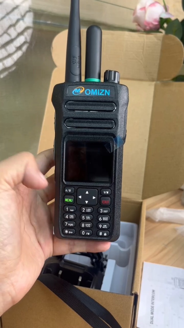 Amazon.com: OMIZN X6 Dual Mode Walkie Talkies Unlimited Range, 4G