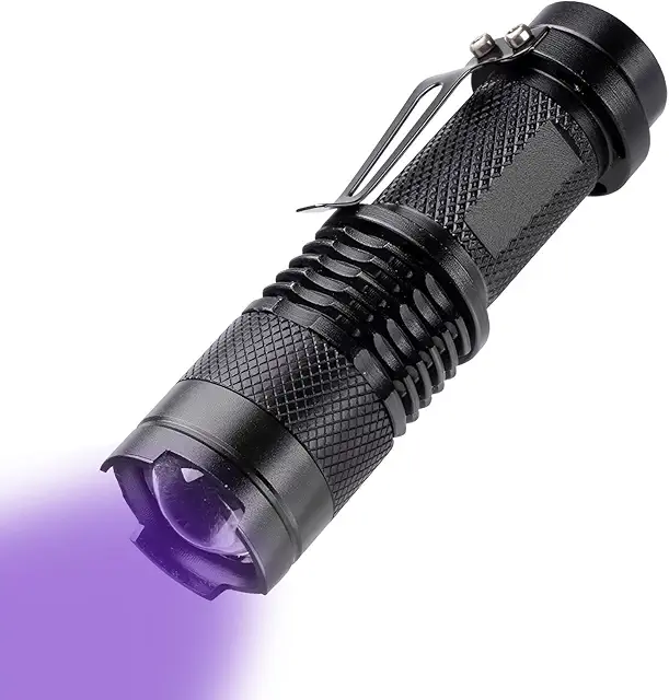 ILantule UV-Taschenlampe - Ultraviolett-LED-Licht mit Fokus für Haustier-Urin-Detektor
