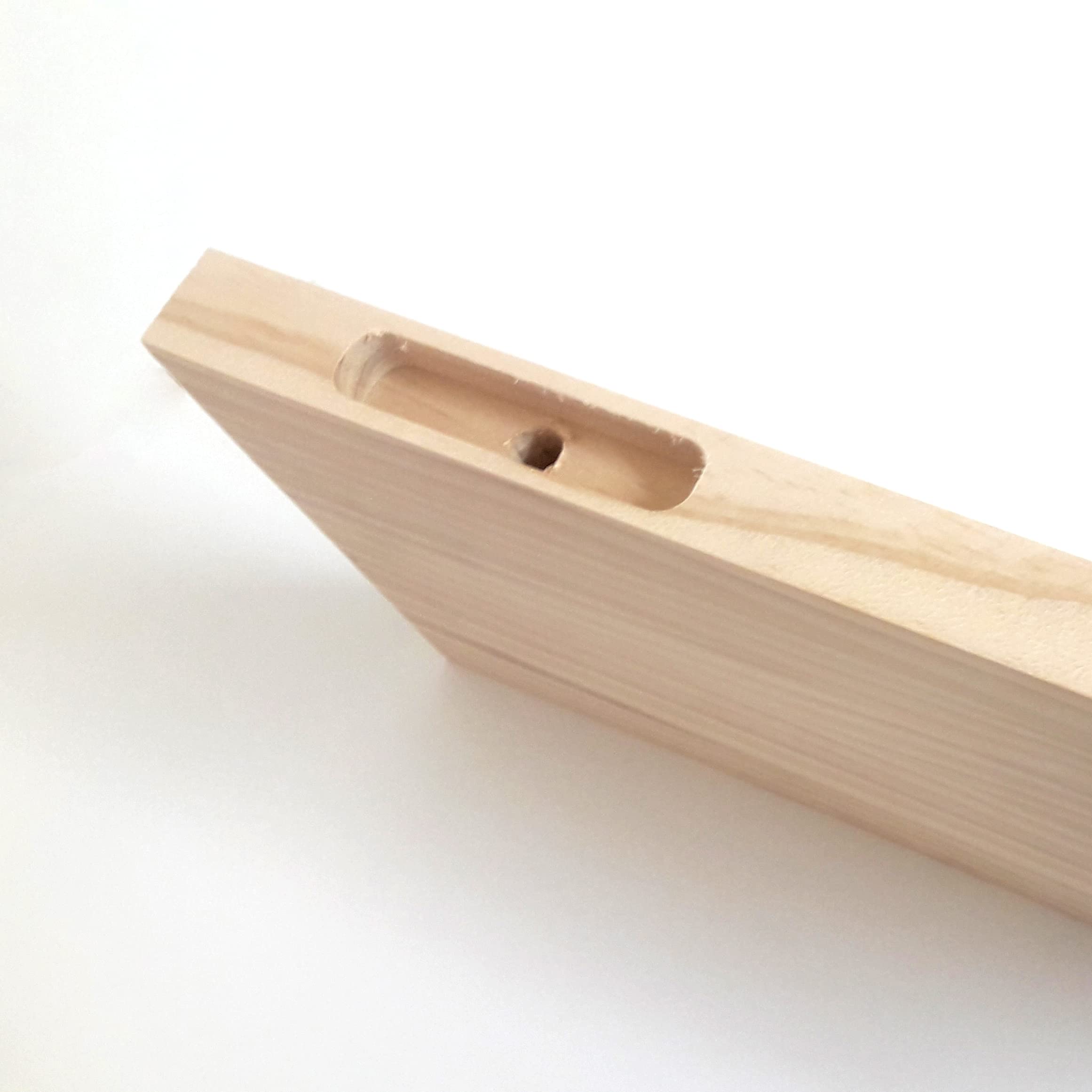 Henor Wandregal Holzwandregal 120 x 15 x 3 cm. horizontal verstellbar. Vertikal und Neigung. Bis 30 kg. Kiefernholz Natur