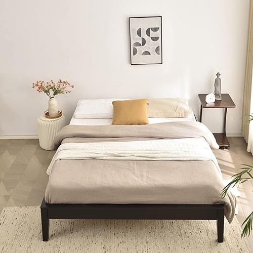 Miniatura 4 de Better Home Products Stella - Marco de cama de madera de pino maciza, tamaño Queen, color negro