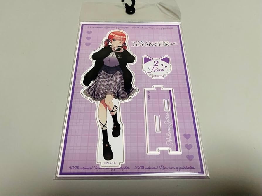 Π 【未使用】アクリルスタンド 中野二乃 パーカー UGCコラボ Amazon.co.jp: 五等分の花嫁 中野ニ乃 ドンキ アパレルコラボ