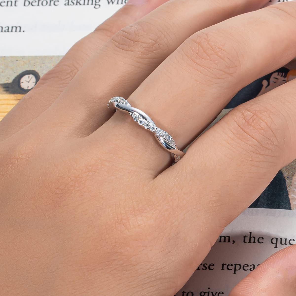 CannyCat Infinity 2.0 mm Moissanite Bezel Eternity Ring Wedding Band for Women VVS D-color Moissanite Anniversary Engagement Twisting Channel Eternity Bands Platinum-Plated Silver Stacking Rings