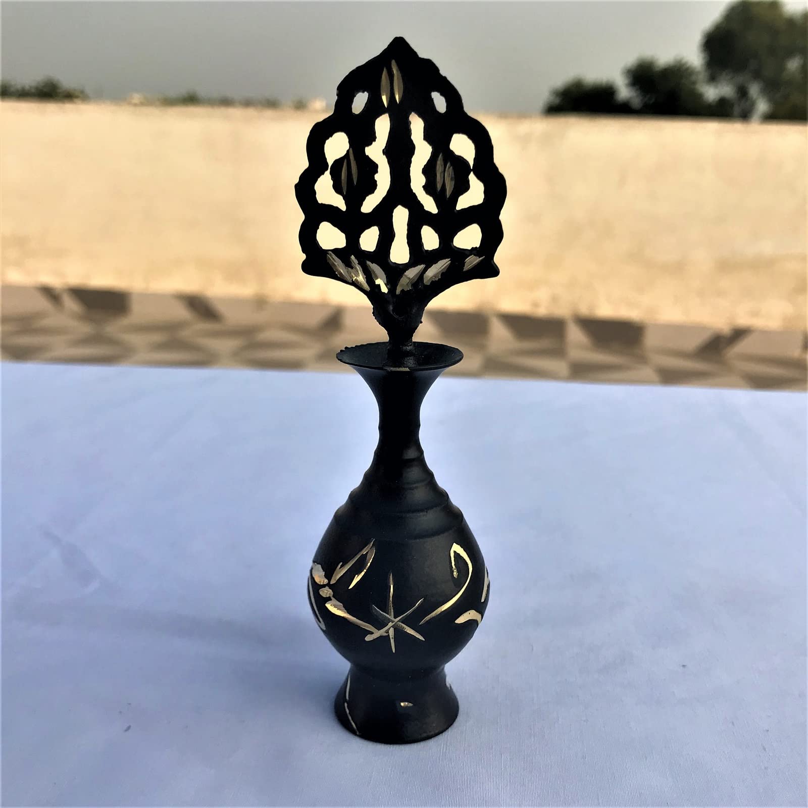 Handcrafted Brass Surma Holder with Applicator Stick – Traditional Kohl Container (Without Surma) 3