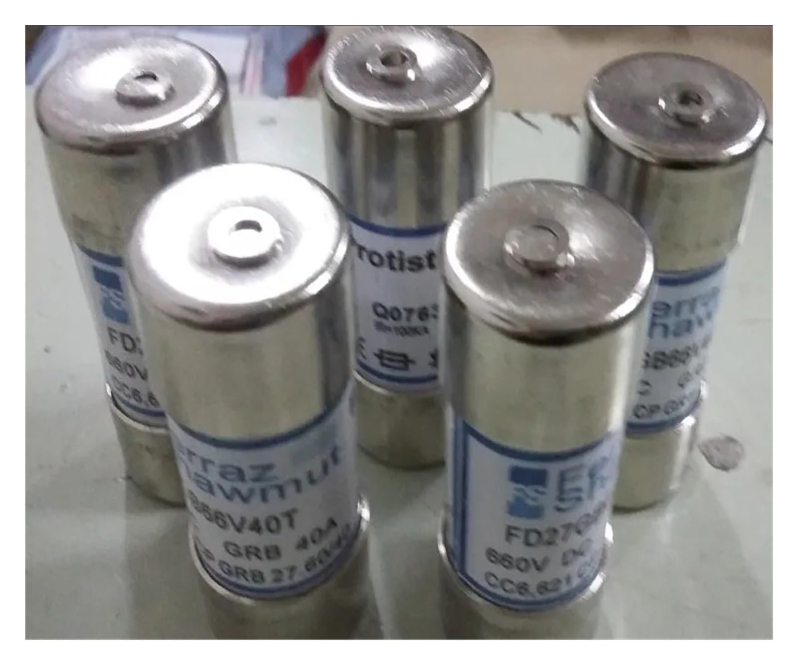 Fusible 125A FD27GB44V125T à haute capacité de coupure pour réseau CC