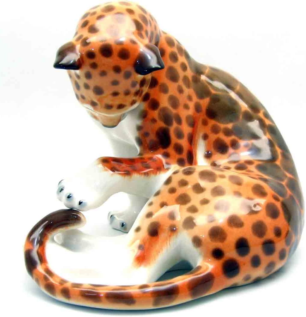 Fine Hand Painted Lomonosov Porcelain Figure "Leopard"