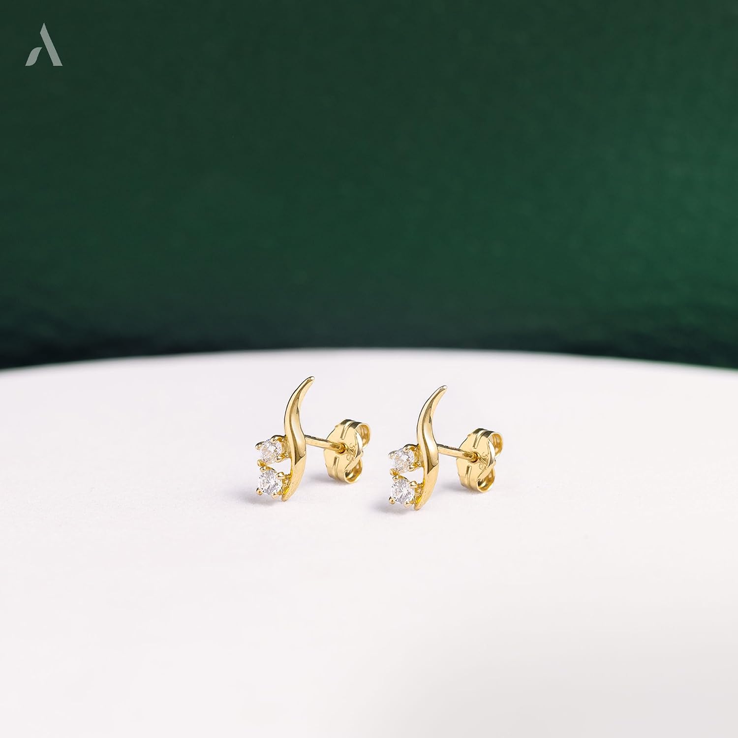 Amberta Allure Women 9ct Gold Climber Earrings image 3
