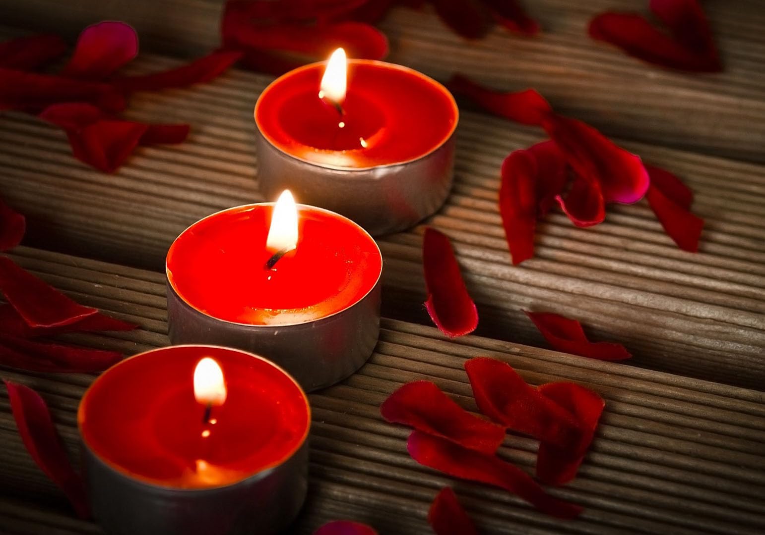 Artisoul® 50 Velas de Té Rojas, 4 Horas Ø 3.8 cm, Tea Lights Sin Aroma ni Humo para Decoración de Mesa, Navidad, Adviento, Bodas y San Valentín