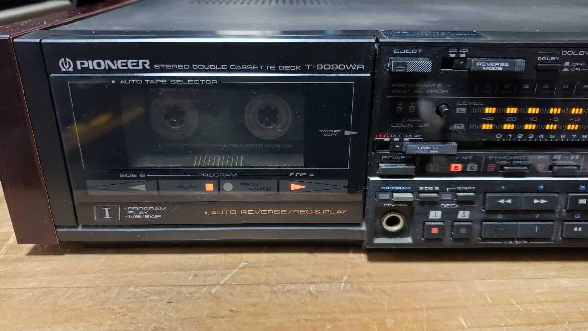 Depan view of Pioneer T-9090WR, showing Deck II with cassette loaded.