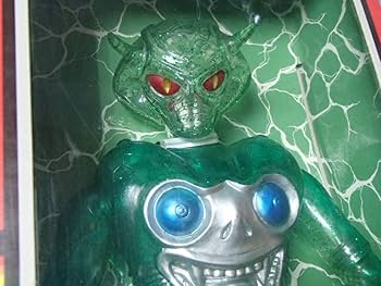 Amazon.co.jp: タカラ ワルグロ星人 宇宙人ゼロス （変身