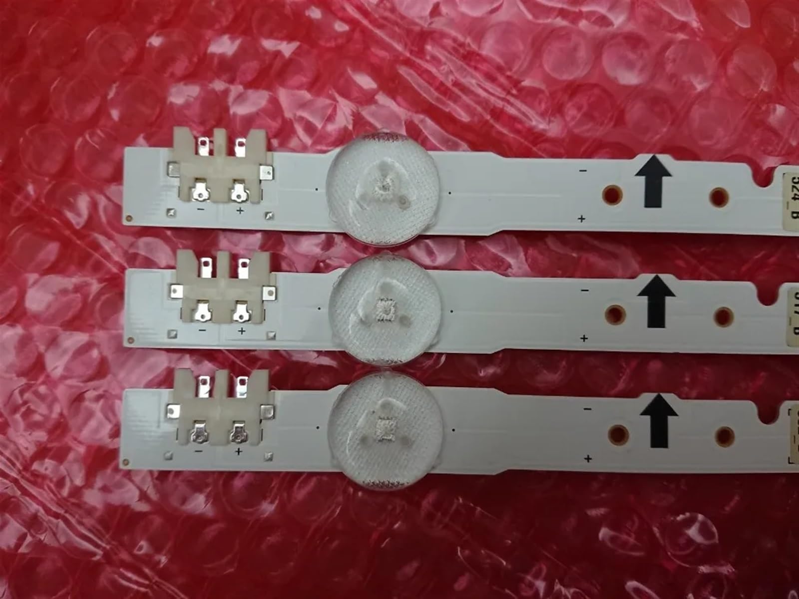 Striscia di retroilluminazione a LED Compatibile for TV UN28H4000AF UN28H4500AF 2014SVS28_3228 D4GE-280DC0-R1 LM41-00099N BN96-30440A(15 PCS for 5 TV)