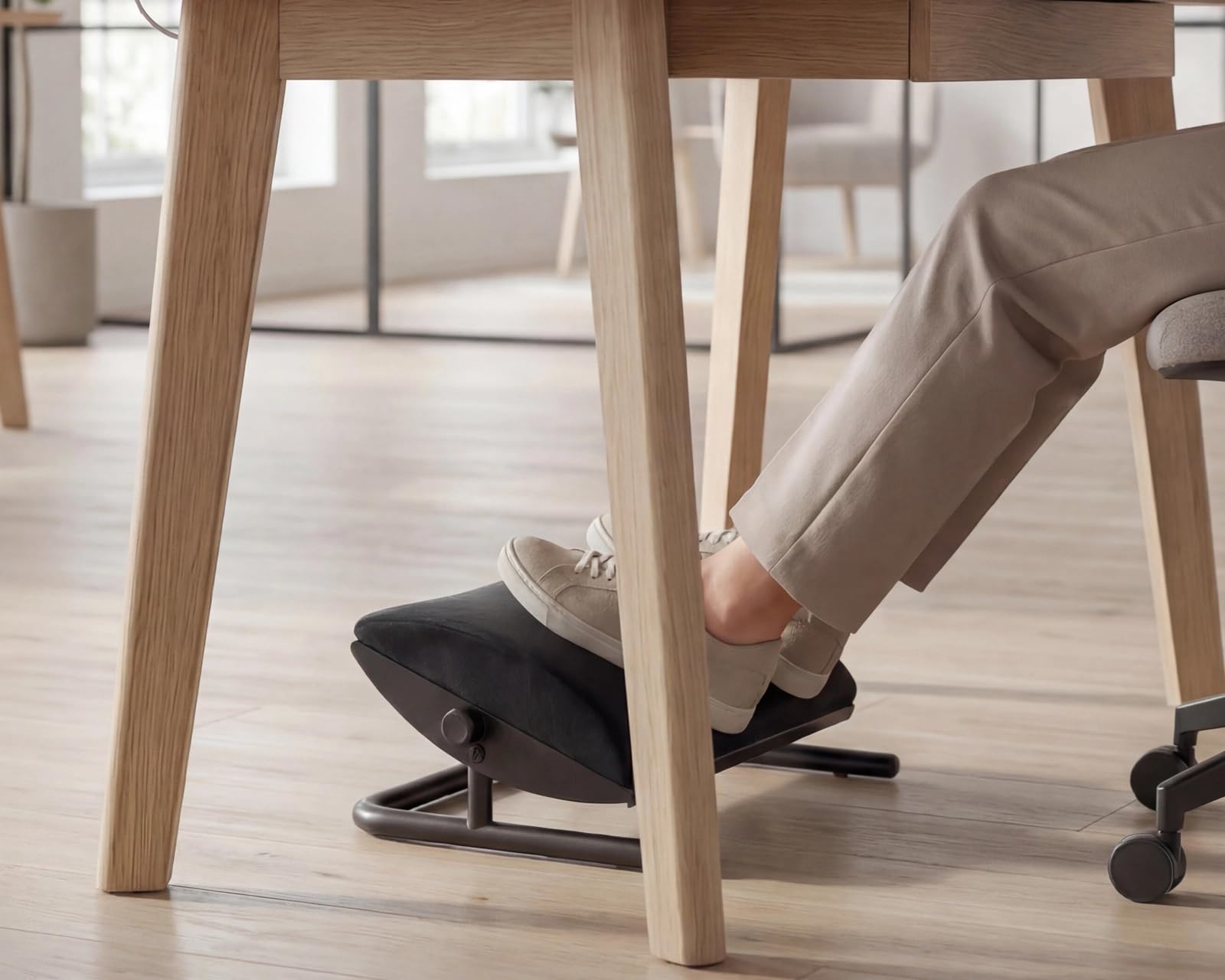 Repose-pieds réglable - Repose-pieds ergonomique pour bureau, inclinaison +20° à -20°, mousse et acier, noir