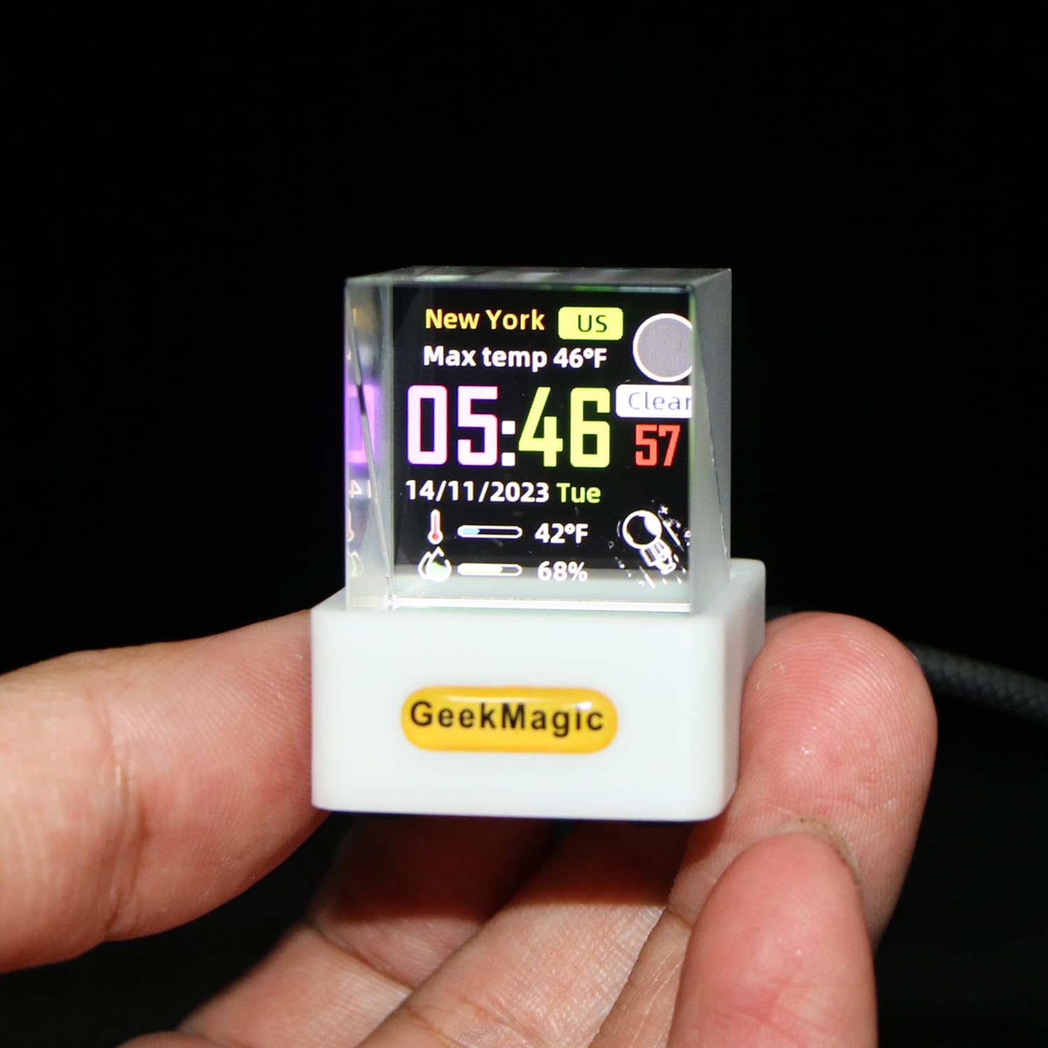 Mini 3D WiFi Clock Weather Bitcoin Gadget Geekmagic Mini 3D Hologram Cube  Display – WiFi Clock, Weather, Photo, Crypto Prices, Cool Desktop Gadget ...