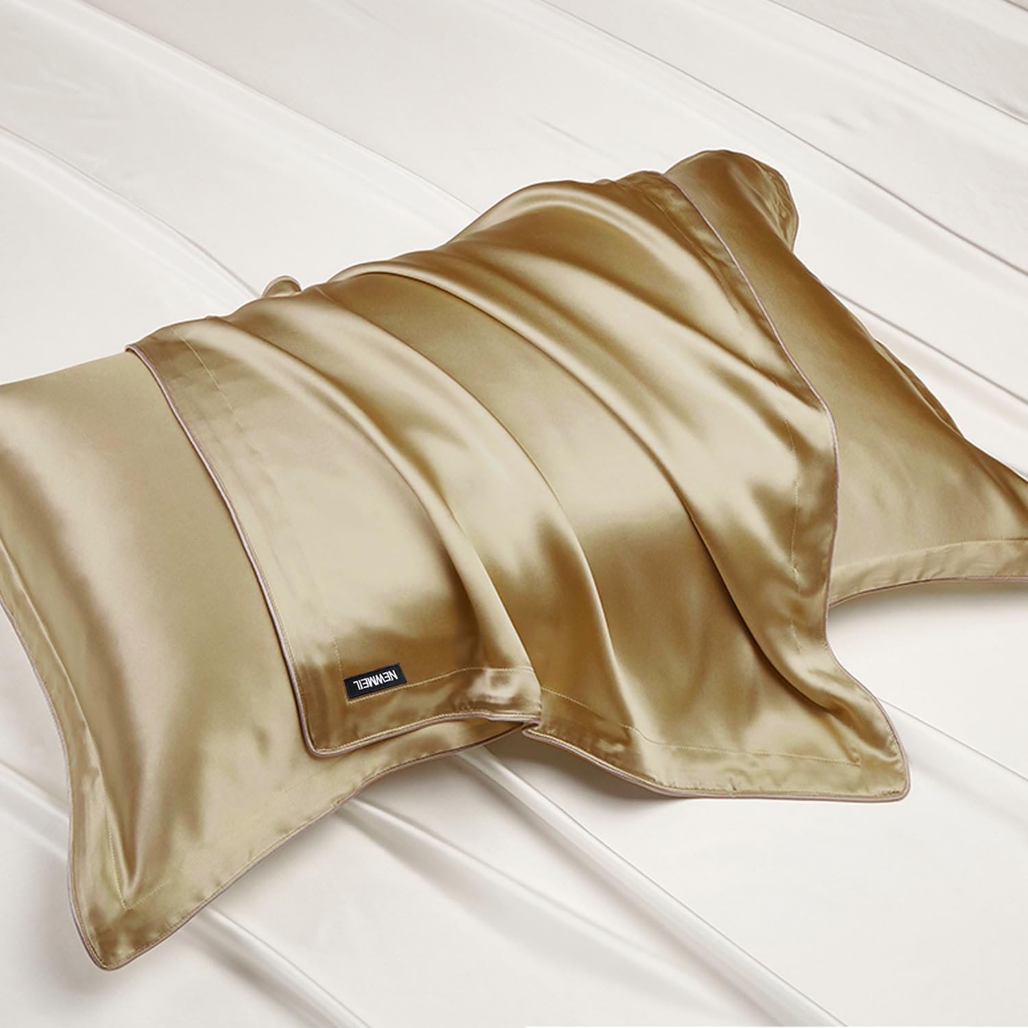 Copper Pillowcase with 100% Copper Oxide Fiber, Prevents Crow's Feet, Forehead Wrinkles, Fine Lines & Hair Smooth, Silk Like Soft Pillow Cover for Mum Daughter Girlfriend (18.5 in × 27.5 in) (1 pcs)