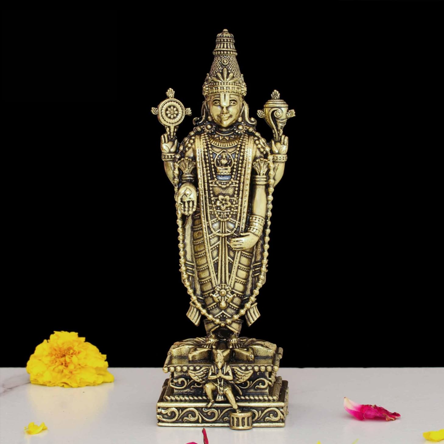INDICAST Idolo in ottone di Tirupati Balaji in piedi, statua in ottone di Lord Venkateswara, statuetta per culto e decorazione, simbolo di ricchezza e devozione (peso: 280 gm)