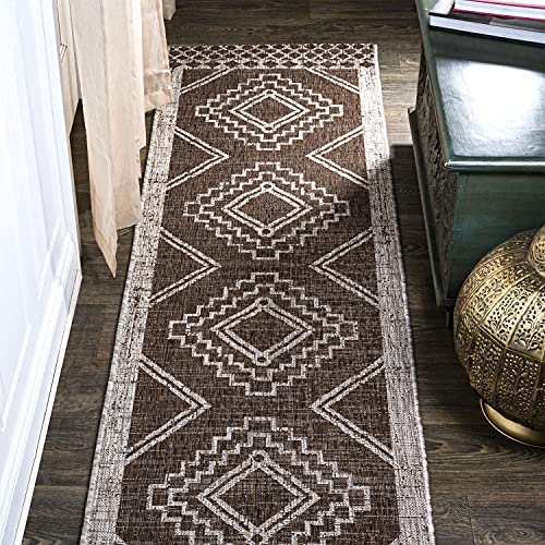 JONATHAN Y Diamond Tribal Medallion Indoor Outdoor Runner Rug 2X10