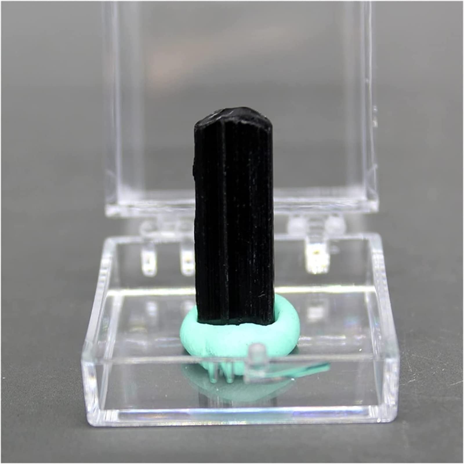 Tourmaline noire naturelle contre les énergies négatives du bureau ou salon