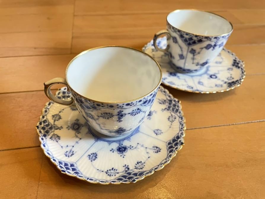 ロイヤルコペンハーゲン ブルーフルーテッド アンティーク　3枚 ロイヤルコペンハーゲン ROYAL COPENHAGEN ブルーフルーテッド