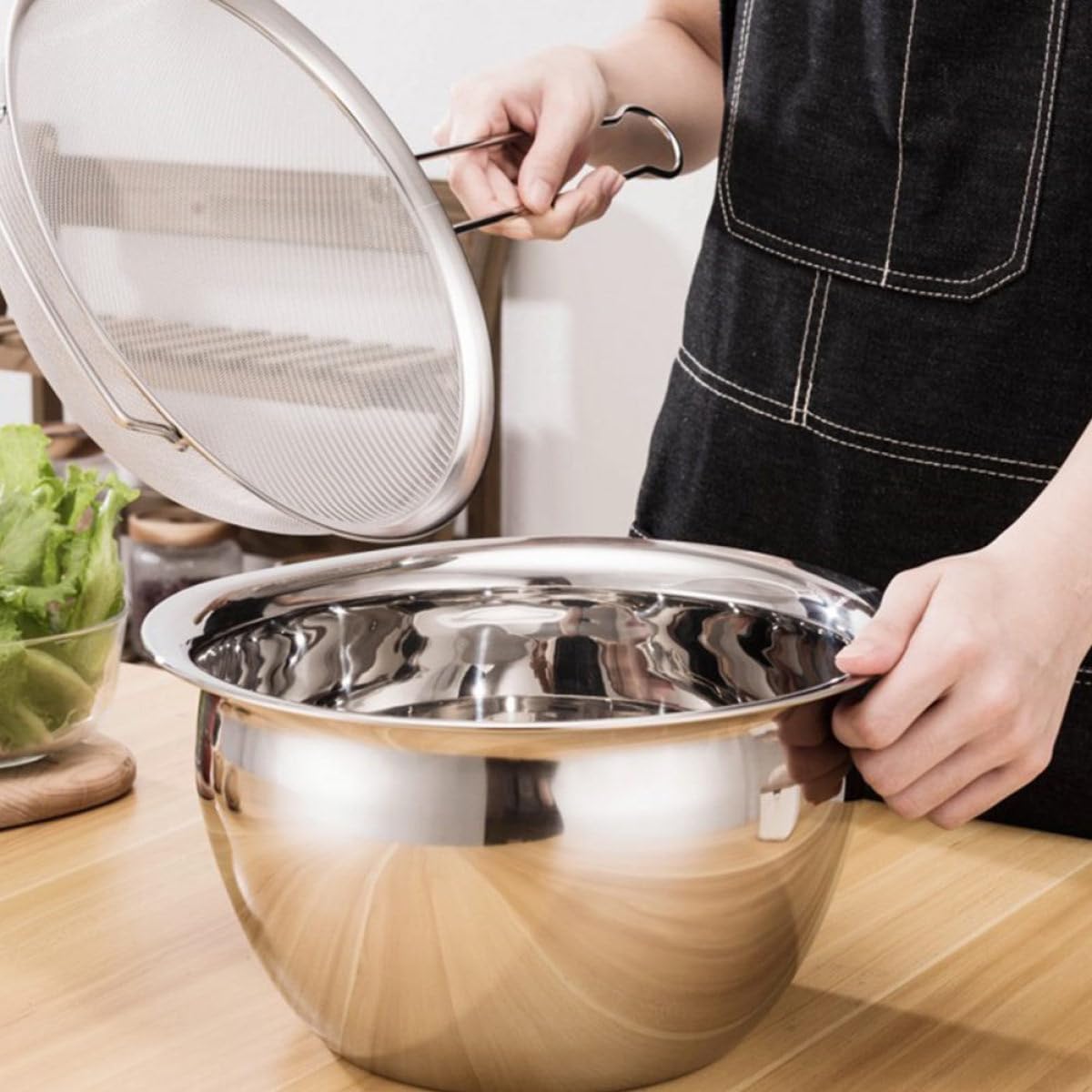 Toyvian 304 Stainless Steel Thickened Oil Storage Basin Mixing Bowl 9-inch Household Kitchen Container for Baking, Salad, and Egg Preparation
