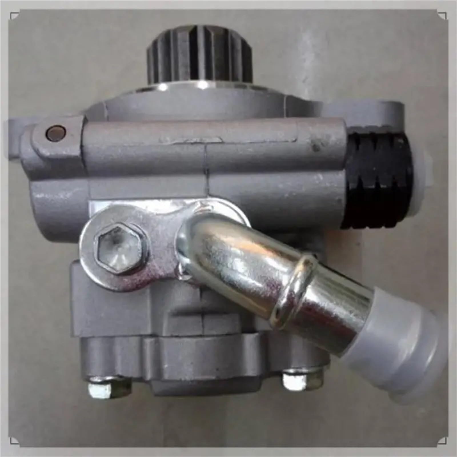 Pompa ciśnieniowa wspomagania Zespół pompy łopatkowej pasujący do Toyoty, pasuje Hilux L4 2.7L 44320-0K020 44320-0K040 44310-35610 44310-45690