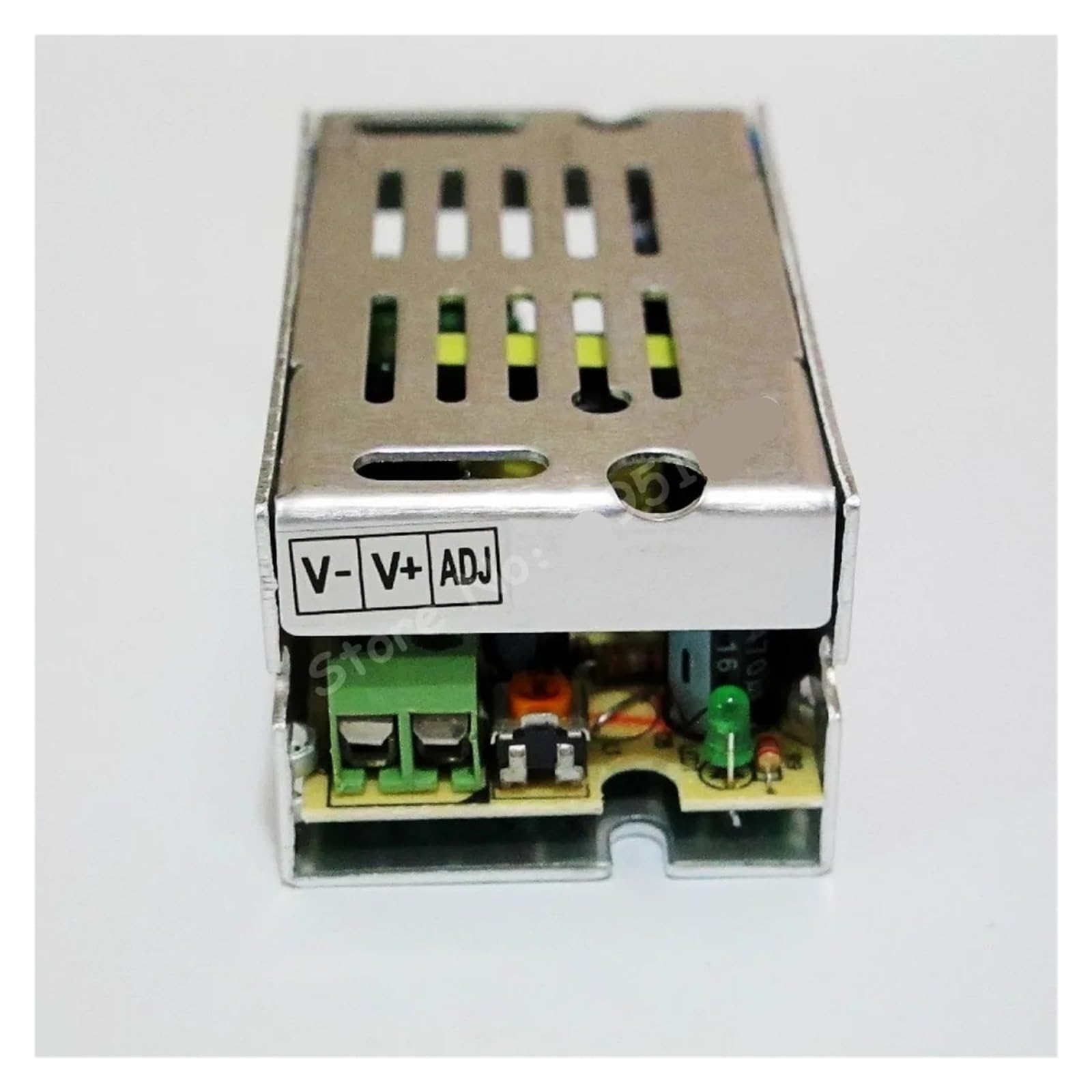Pilote LED 12V adaptateur pour illuminer votre dressing ou cuisine