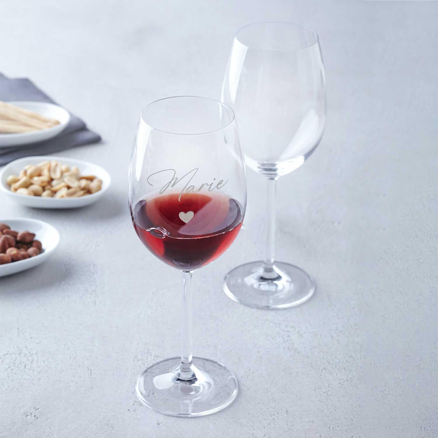 GRAVURZEILE Leonardo Weinglas graviert mit Namen inkl. bedruckter Holzkiste - Herzensmensch - Geschenk für Frauen & Männer - Geschenkidee zum Geburtstag, Jahrestag & zur Hochzeit - Farbe: Geschenkset