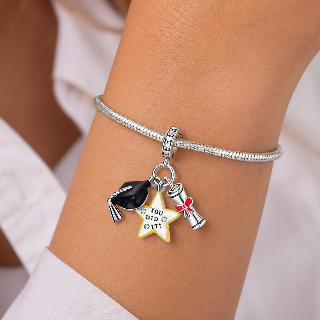 Pendentif Breloque Diplôme Compatible avec Toutes les Marques Charm Hibou Parchemin Chapeau Livre Cœur Étoile Pendentifs Anniversaire Bead Argent