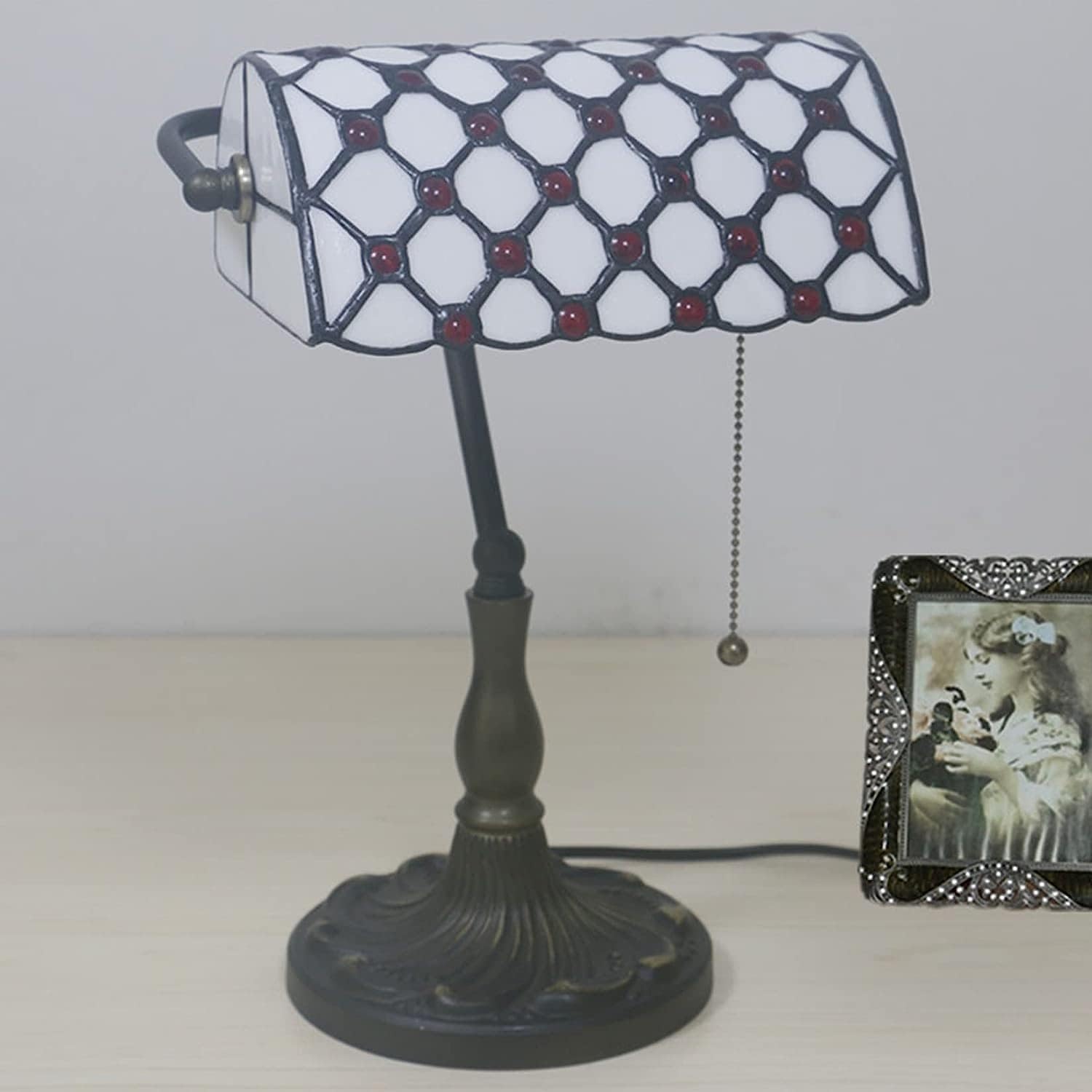 Bankiers Tischlampe, farbige Glaslampe, Kristallperlenschreibtischlampe, Schlafzimmer in der Nacht Leselampe (weißer rotes Glasperlen Schatten) Innovate