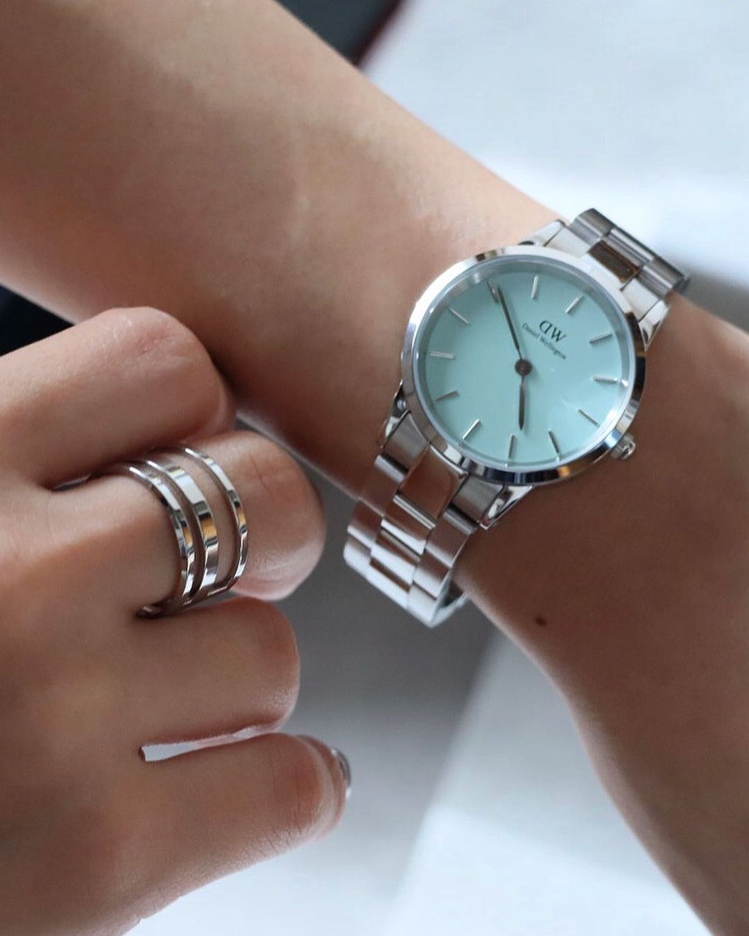 Amazon.co.jp: ダニエルウェリントン Daniel Wellington 腕時計 Iconic