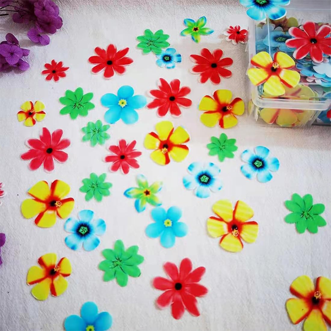 Tyqour Essbare Blumen Für Torten - 70 Stück Tortendeko Aus Esspapier