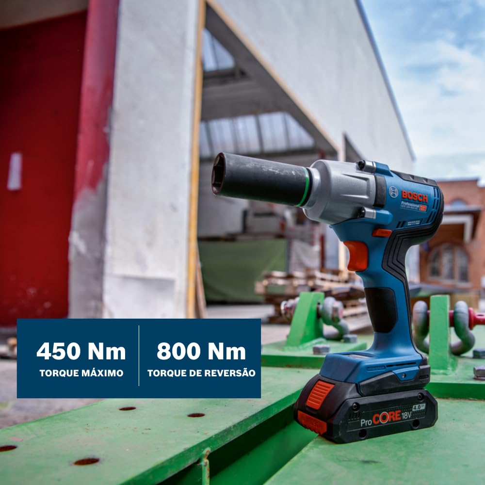 Bosch Professional system 18V: akumulatorowy klucz udarowy GDS 18V-450 PC (moment dokręcania 450 Nm, moment zrywający 800 Nm)