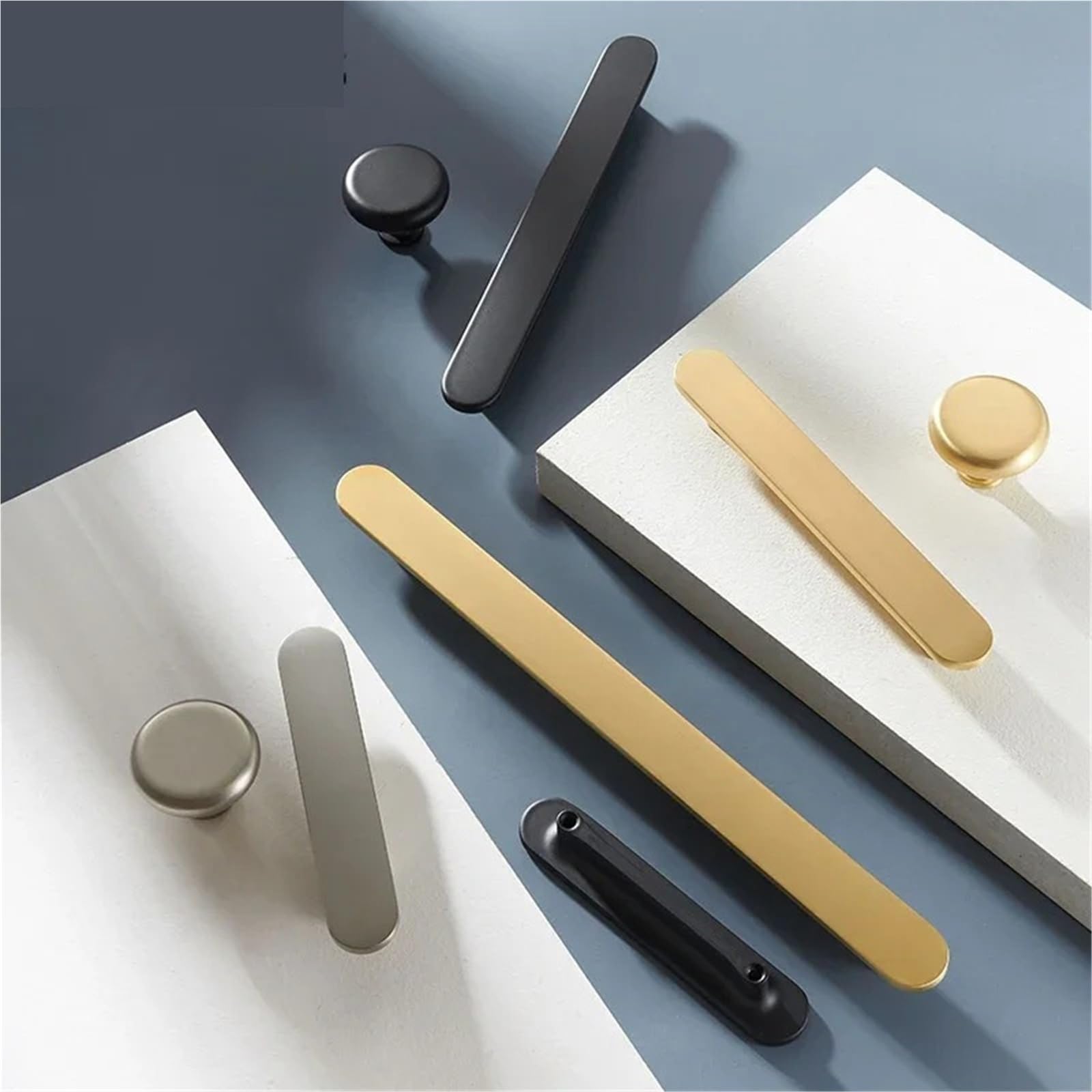 Tirador redondo negro mate para muebles de cocina modernos y estanterías de salón minimalistas