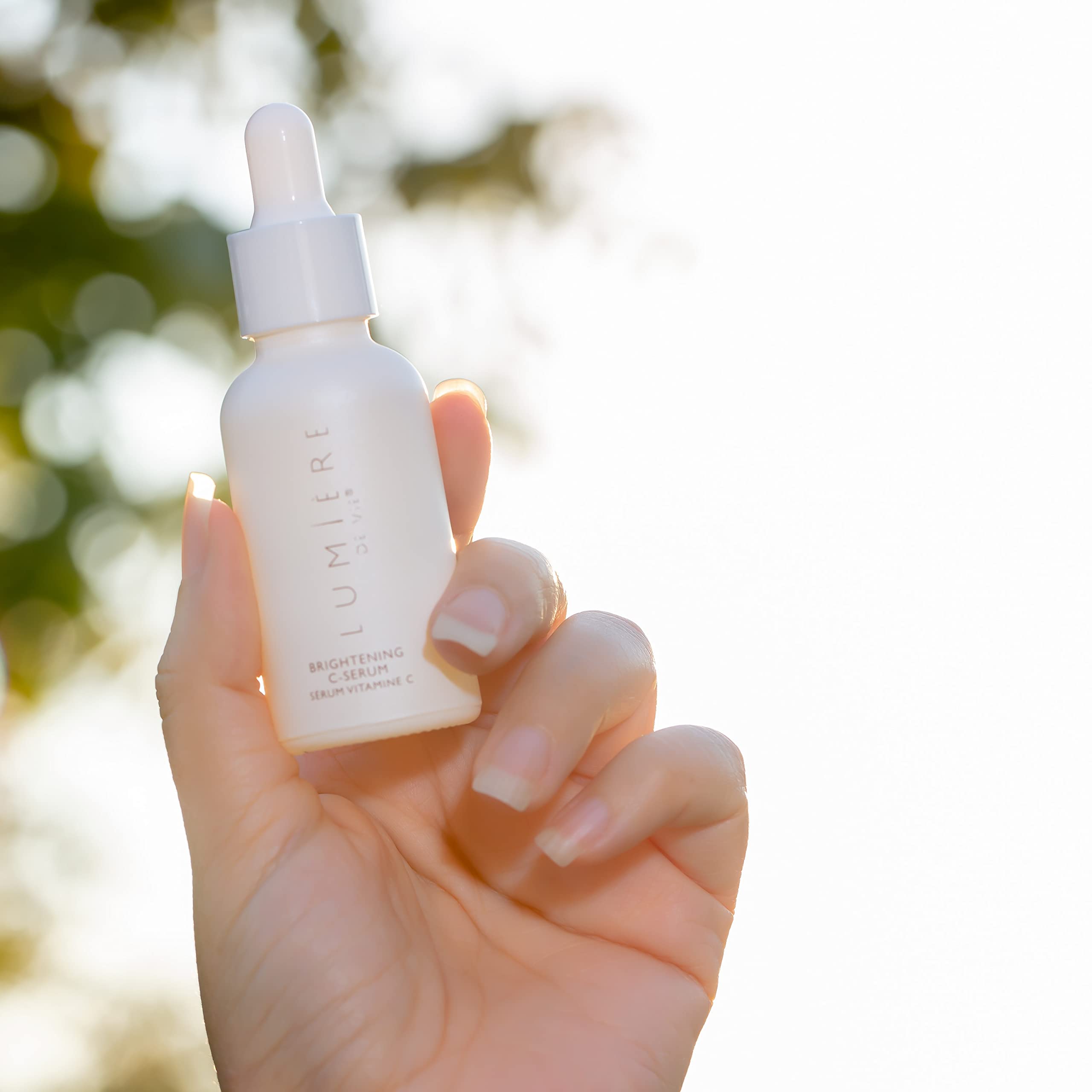 LUMIÈRE DE VIE BRIGHTENING C-SERUM 30ml Amazon.com: Lumière de Vie® Brightening C-Serum(Vitamin C Serum