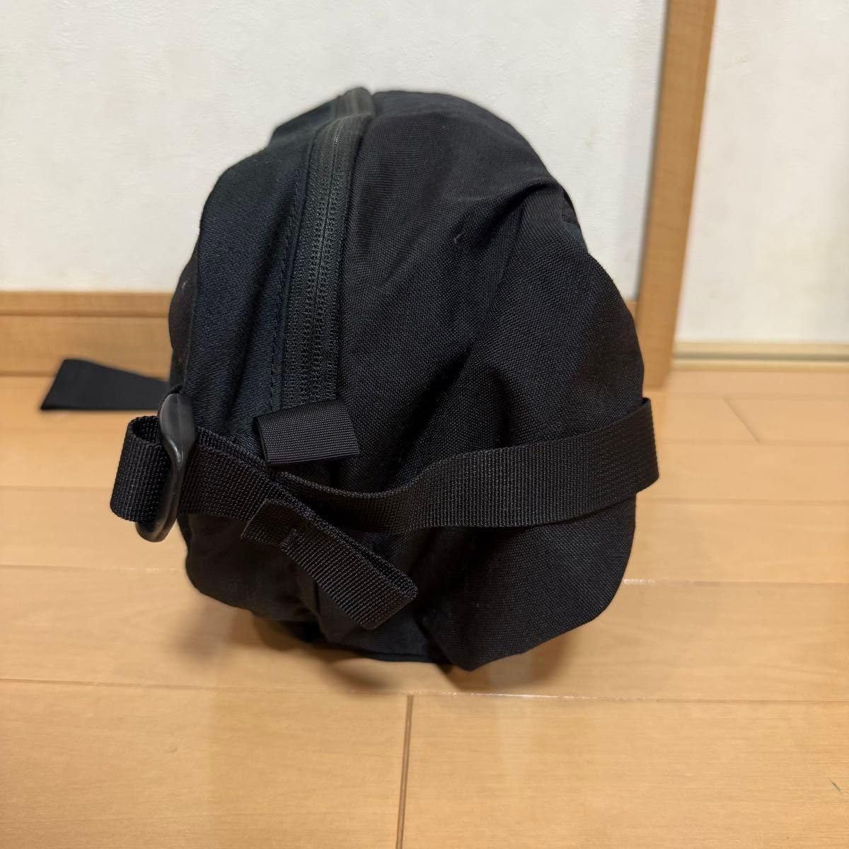 ミステリーランチ フルムーン クレイジーブラック ウエストポーチ ボディバッグ ミステリーランチ フルムーン クレイジーブラック ボディバッグ
