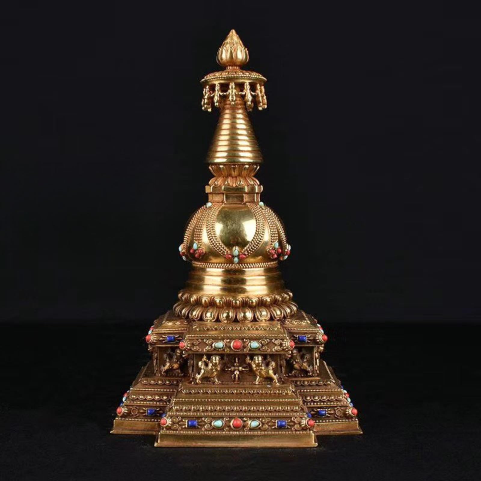 Stupa de reliques bouddhiste en cuivre : le cadeau spirituel idéal