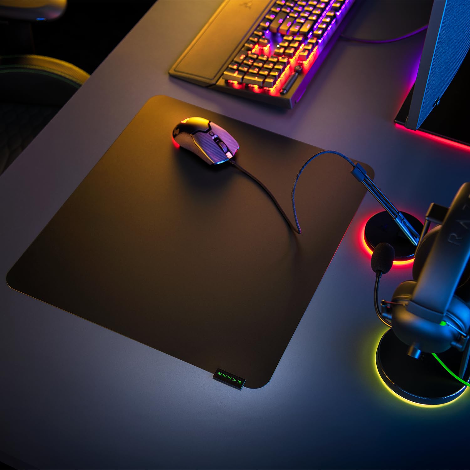 Razer Sphex V3 Large - Tappetino per mouse da gioco ultrasottile (Spessore 0,25 mm, Tappetino per mouse, Design liscio, Policarbonato robusto, Base adesiva antiscivolo, Policarbonato) Nero