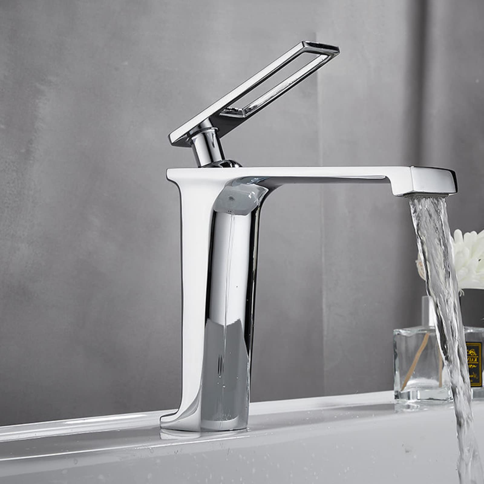 Nvsfzgiyg Cromo Waterfall Bathroom Sink Faucet, Brass, Hot And Cold Mixer Tap, Single Handle, Black(Cromo)