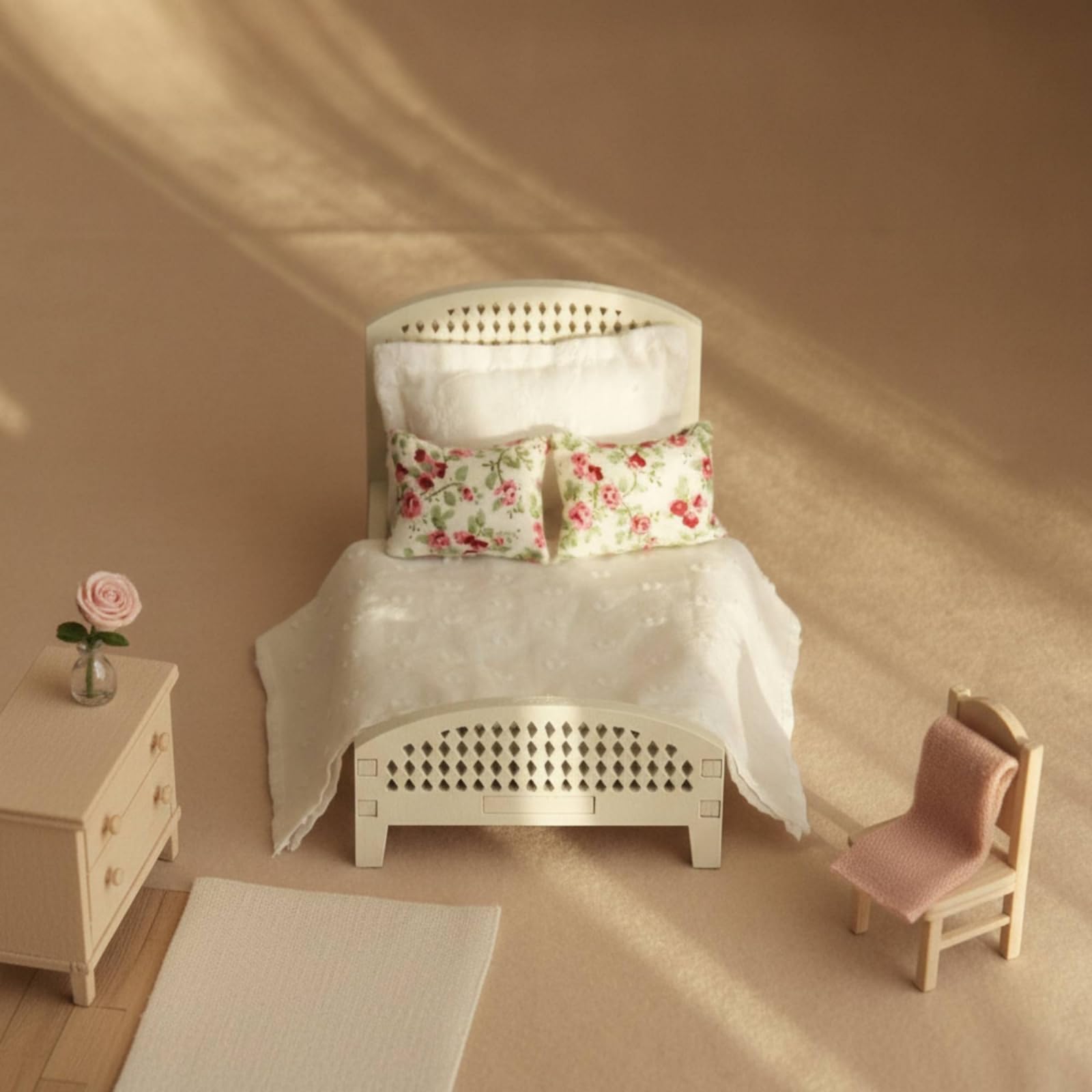 Letto in Miniatura Letto Bambola Letto Bambole Letto Giocattolo Letto Casa Delle Bambole in Legno con Pediera Arcuata E Dettagli a Griglia Adatto per, Bianco Legno