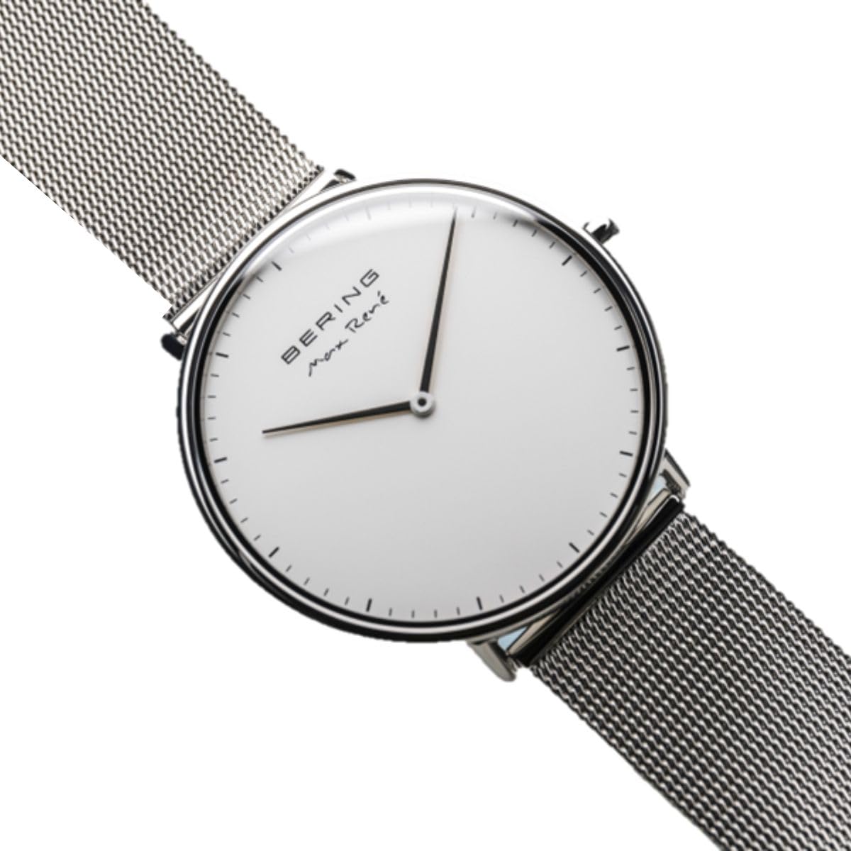 Bering Herren Quarz Uhr | Armbanduhr 38 mm Edelstahlgehäuse und Zifferblatt | Milanaisearmband | Saphierglas | 3 ATM | 15738