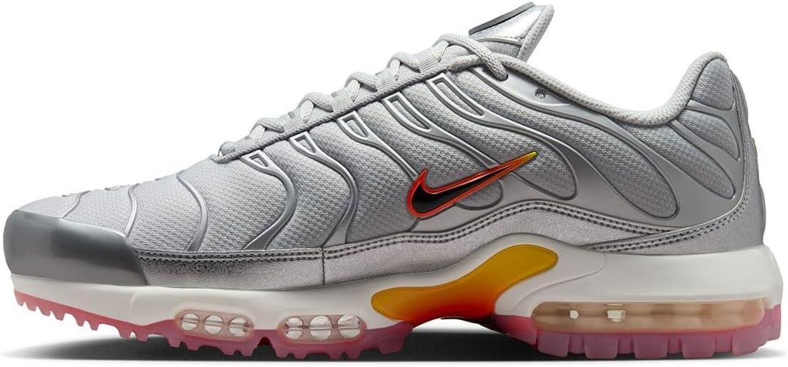 Nike Air Max Plus G NRG Golf Shoes (HJ4518-001, Metallic Silver/Light Smoke Grey/Photon Dust/Black) - Image 2