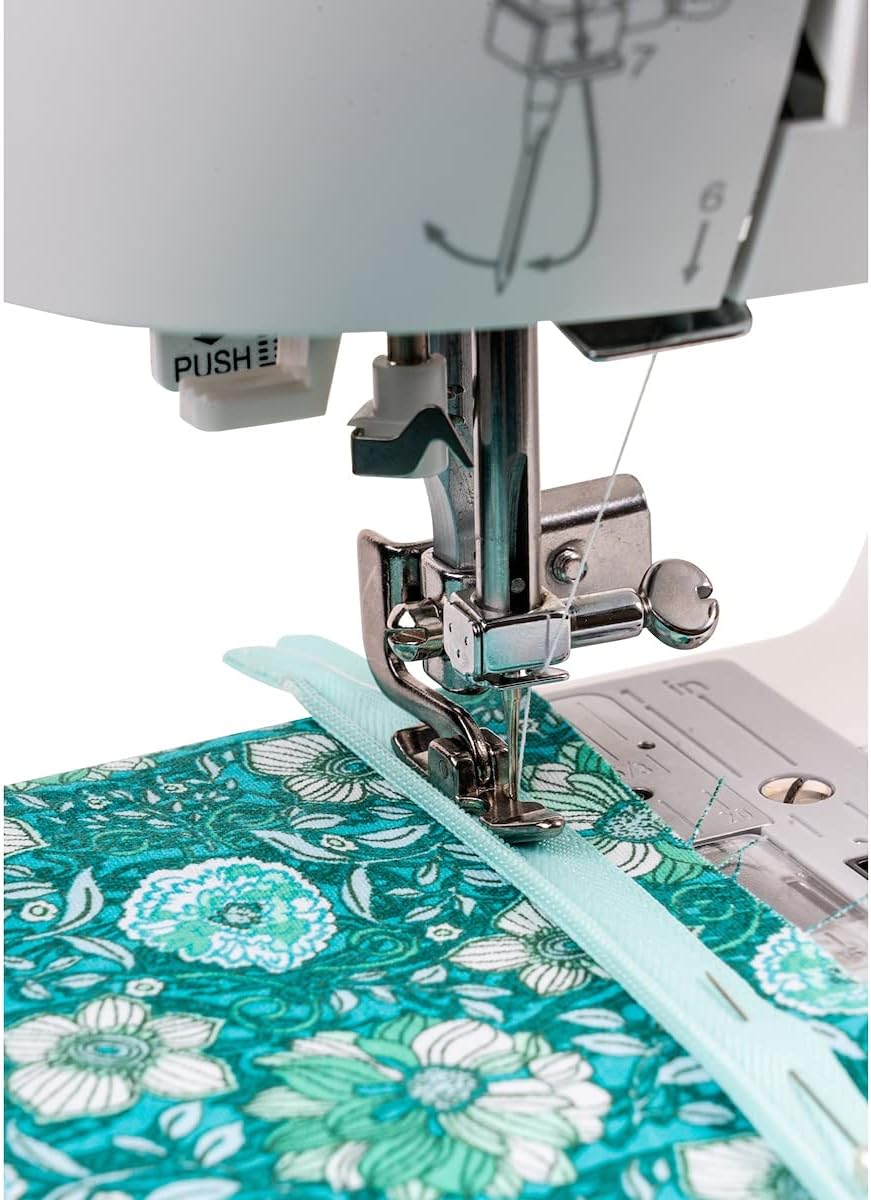 Sewing machine with zipper foot sewing along a zipper