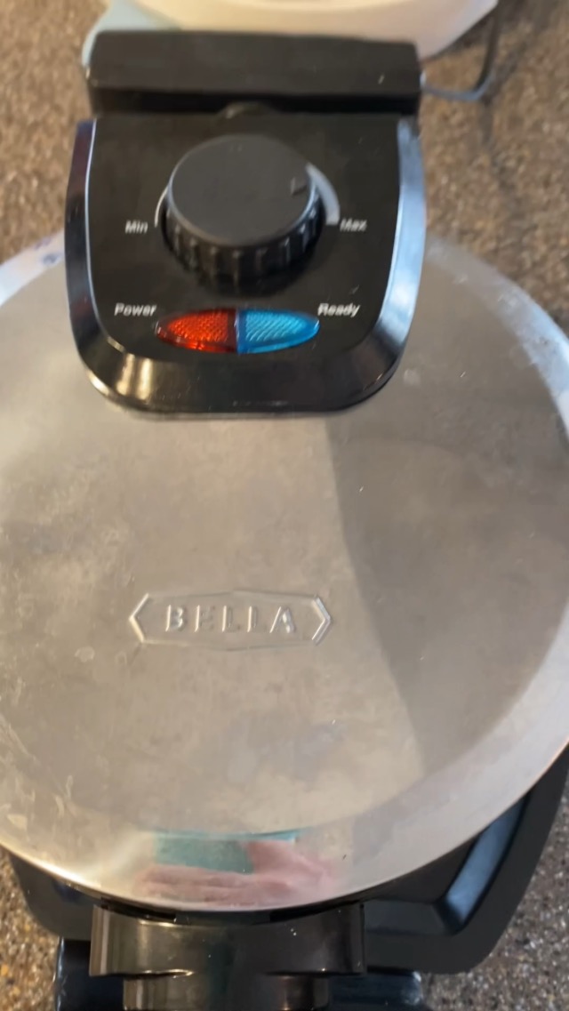 How to Use the Bella for Perfect Belgian Waffles - Amazon.com