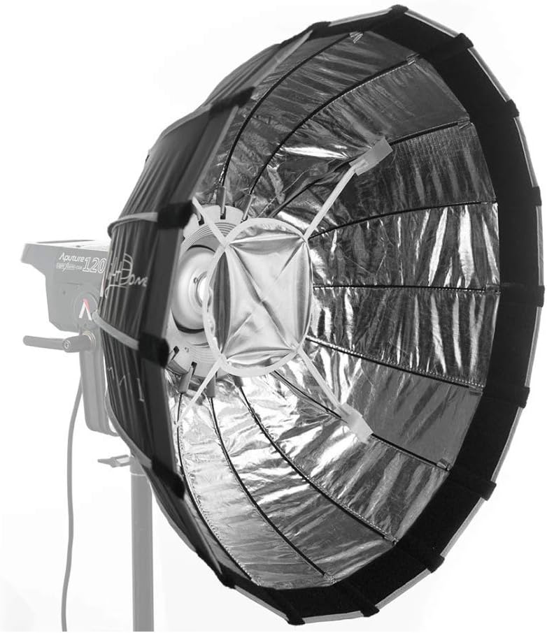 Aputure Light Dome mini II monteret på en Aputure 120d-lampe