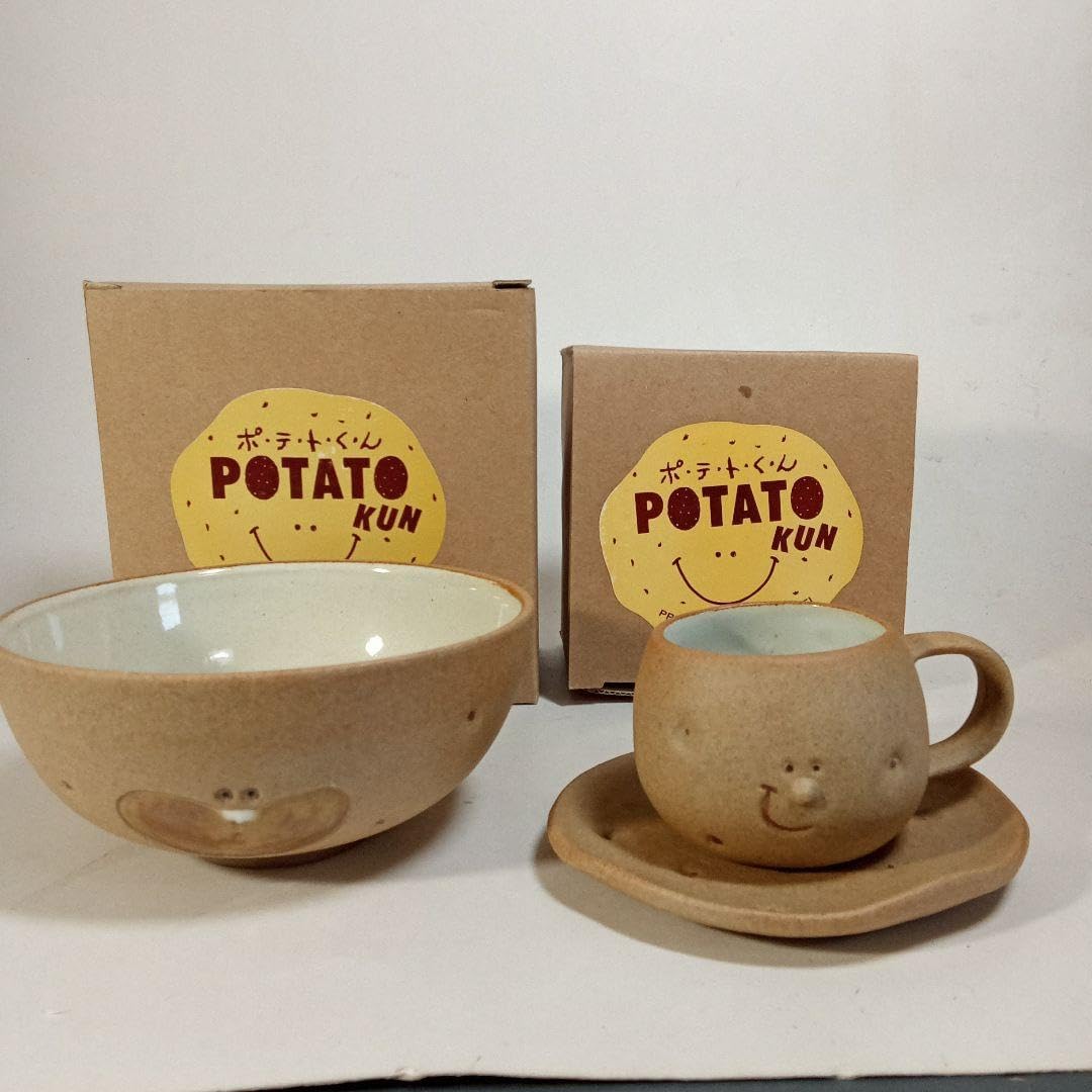 美しい古美術◾️蔵から美しい白椿の花が描かれた夏茶碗の様な楽印の陶器 美しい古美術◾️蔵から美しい白椿の花が描かれた夏