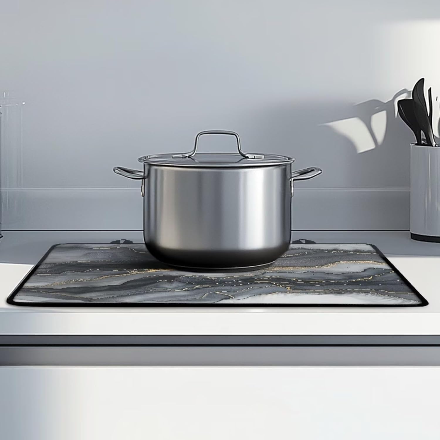 Poceacles Electric Stove Top Cover for Stove Top, Induction Electric Stove Protector Non-slip Glass Cooktop Cover Range Cover Multipurpose Flat Top Stove Mat, Black Gold Marble