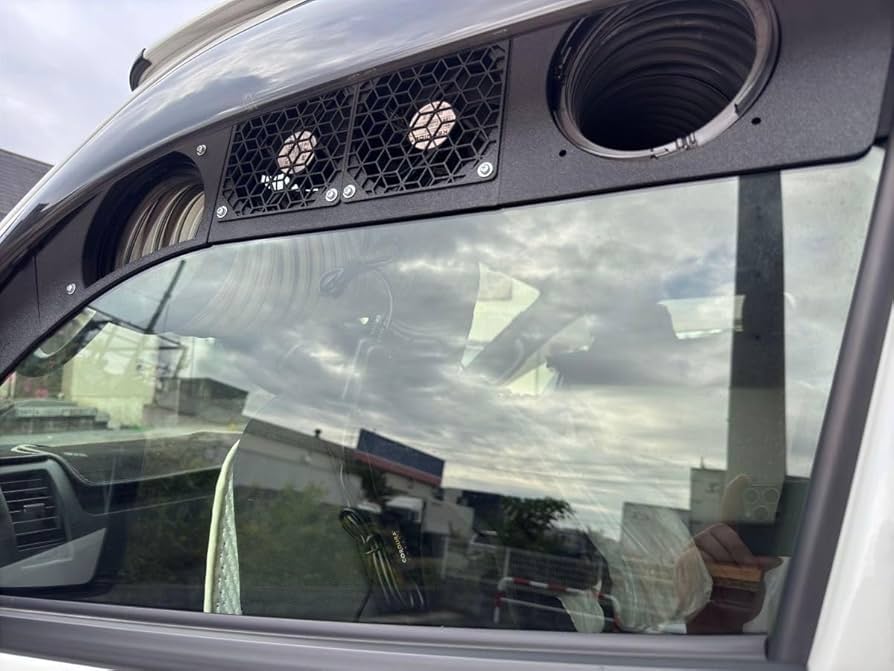 ハイエース用 エコフロー ウェイブ2 . 3 吸換気ダクト 組立済み ハイエース用 エコフロー ウェーブ 2 . 3 吸換気ダクト 組立済み