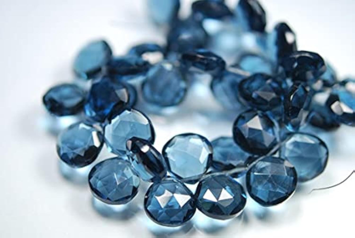Quartz bleu de Londres haut de gamme, briolettes cœur facettées de 11mm
