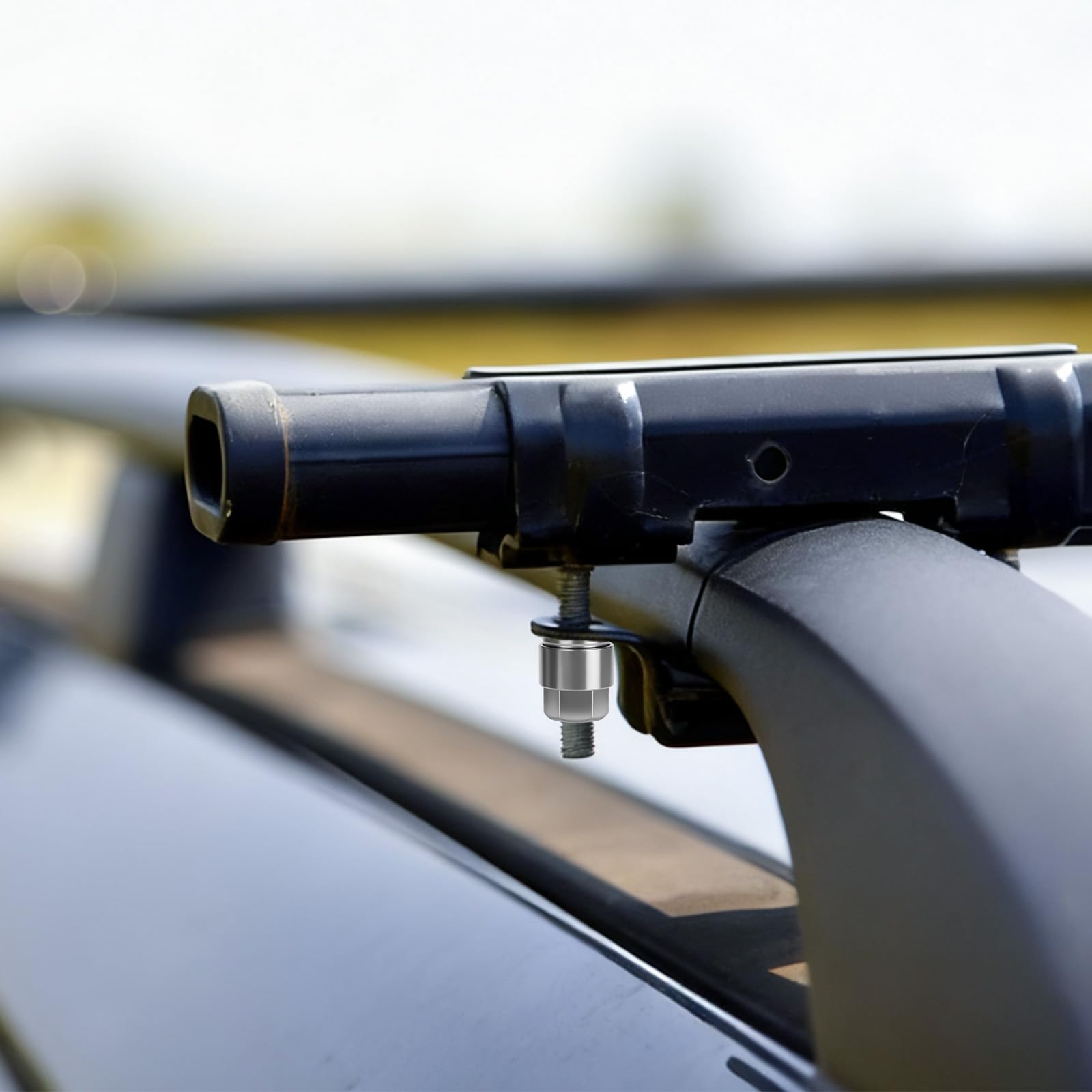 Lot d'écrous antivol à 4 trous M8 en acier inoxydable Écrous antivol 4 écrous et 1 verrouillage Vis de sécurité antivol pour porte-vélos, tente de toit voiture