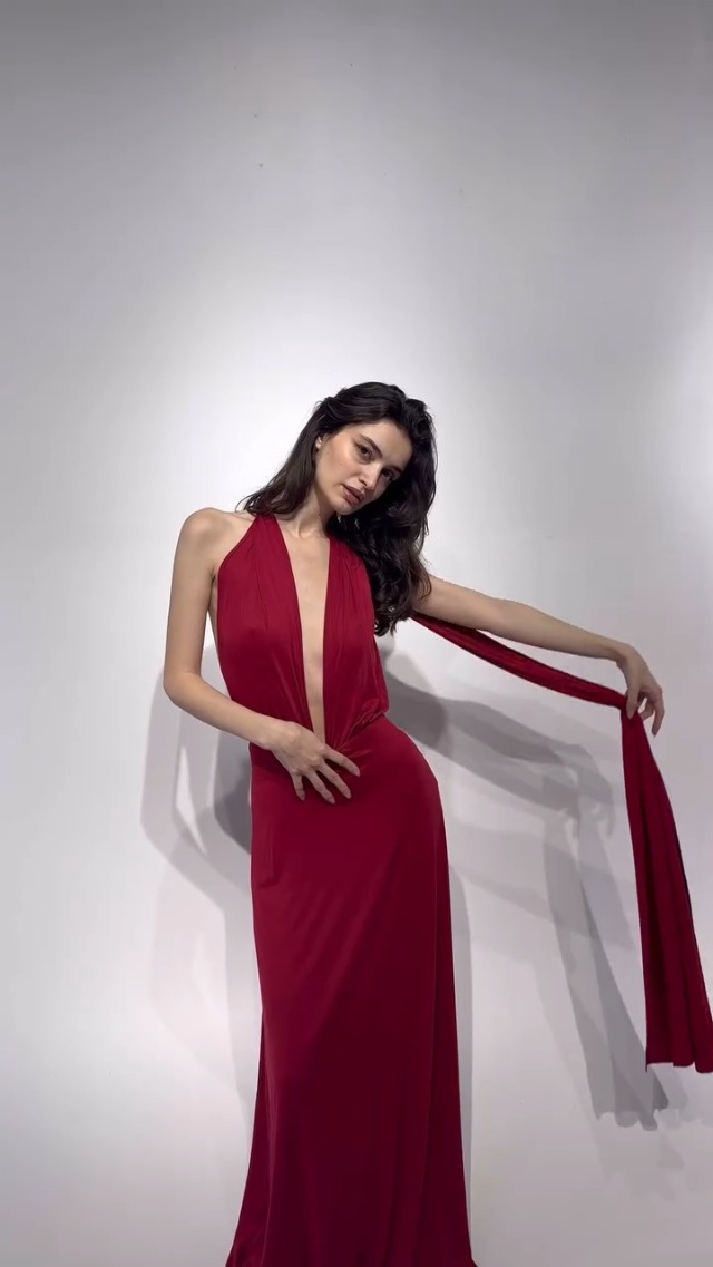 Amazon.com: Long Multi-Way Dress Women's Convertible Dresses for  Bridesmaids Infinity Dress Twist Wrap Dress Women's One Shoulder Bridesmaid  Dresses Chiffon Long Formal Wedding Party Gown Burgundy : Clothing, Shoes &  Jewelry