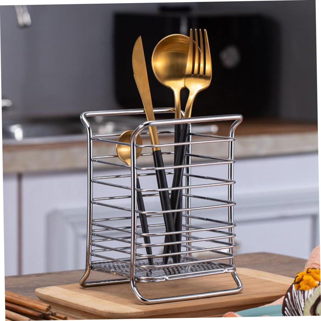 1Pc Chopsticks Storage Holder Kitchen Supply with Drain Design for Clean Utensils Space Saving Rack for Organizing Cutlery and Kitchenware Silver